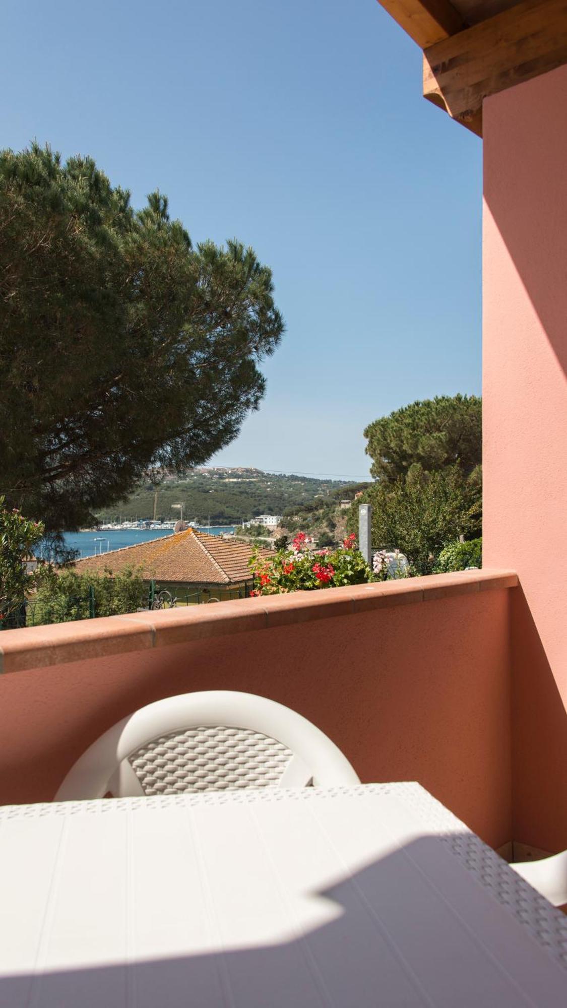 Appartamenti La Casina ポルト・アッズッロ エクステリア 写真